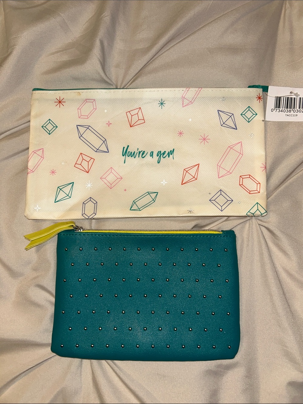 2 unused makeup bags